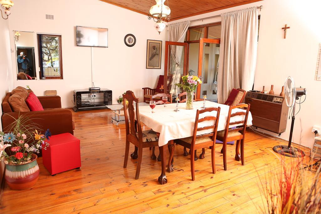 Oudtshoorn Homestay Accommodation Zewnętrze zdjęcie